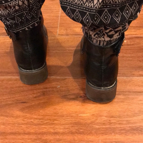 Booties - Picture 4 of 4